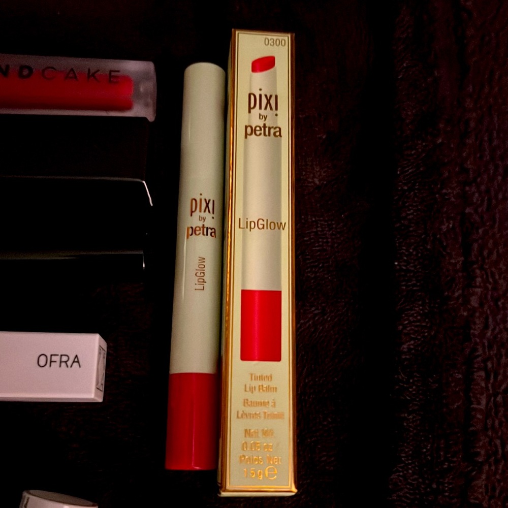 High end lipstick/gloss/overnight lip mask bundle of 9 - Picture 3 of 8
